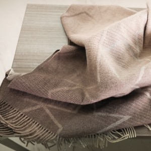 Popular jacquard warm scarf 40% cashmere 60% wool