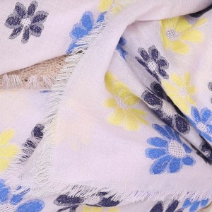 Flower triangle thin Scarf Shawl 85% wool 15% cotton